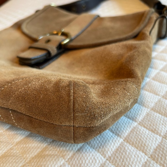 Vintage Coach SOHO Suede Shoulder Bag in Tan No. G3S-9482 - Picture 9 of 12